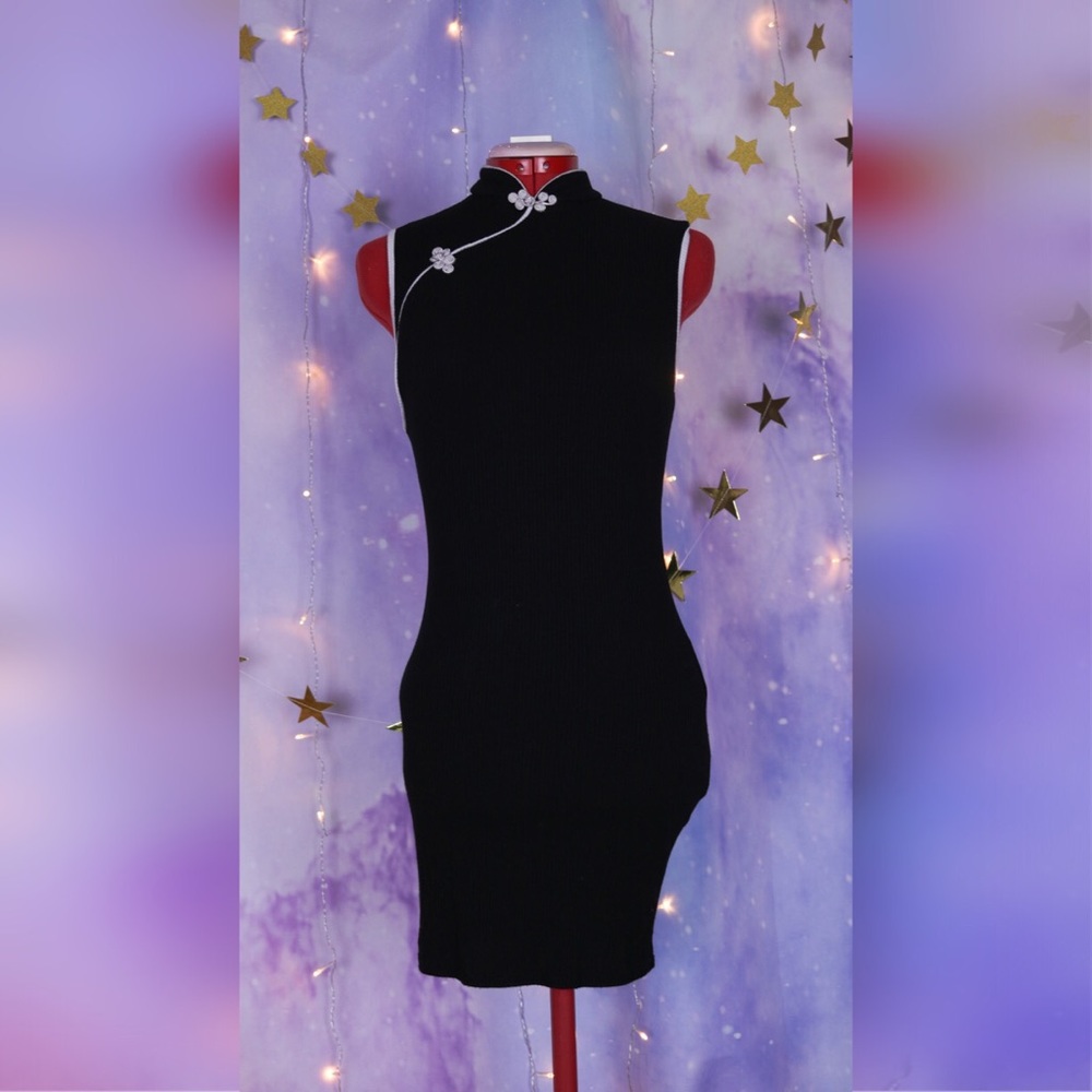 Chinese high neck bodycon, Black with white detail